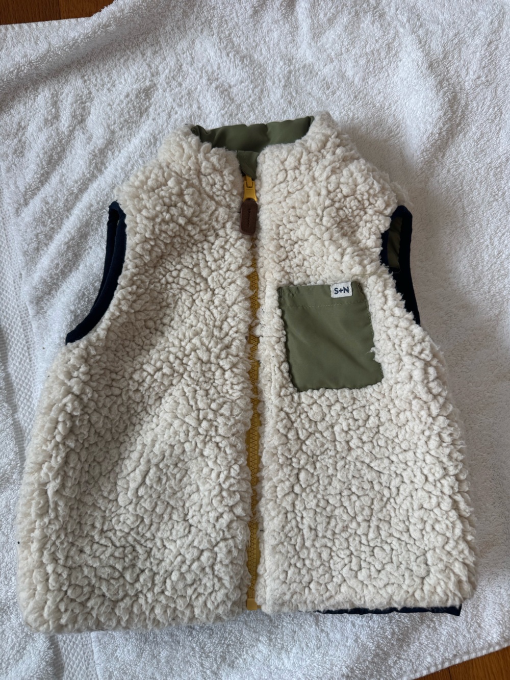 Sammy + Nat Cream Sherpa reversible Vest with Olive Pocket and Yellow Zipper 2T
